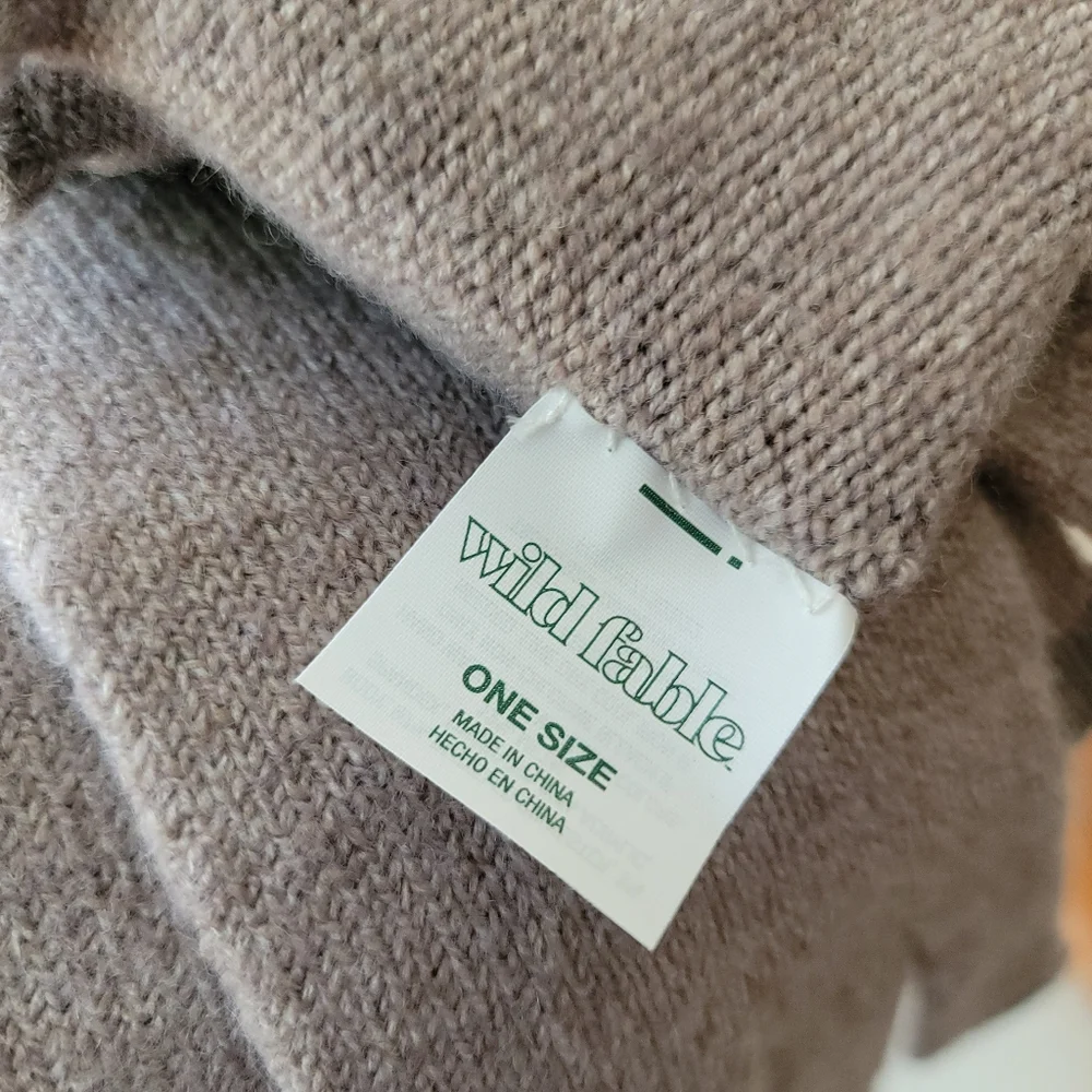 Wild Fable one size elbow length lettuce edge stretch knit lavender gloves